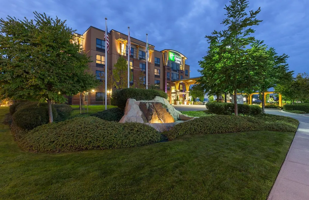 Holiday Inn Express & Suites Riverport Richmond By Ihg-1